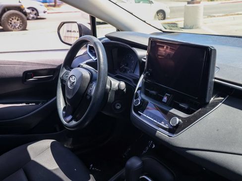 Used 2024 Toyota Corolla LE FWD image 19