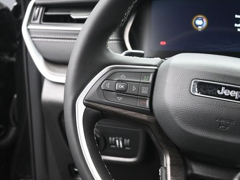 New 2025 Jeep Grand Cherokee L Limited image 31