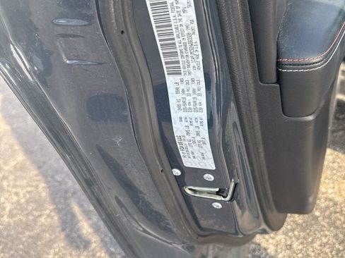Used 2017 Jeep Cherokee 75th Anniversary AWD/4WD image 9