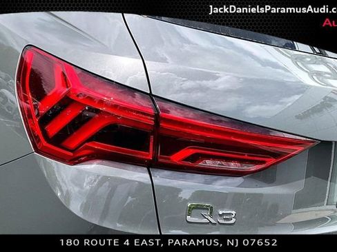 Used 2023 Audi Q3 2.0T Premium w/ Convenience Package AWD/4WD image 30