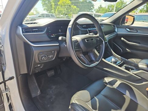 Used 2024 Jeep Grand Cherokee Limited 4xe AWD/4WD image 18