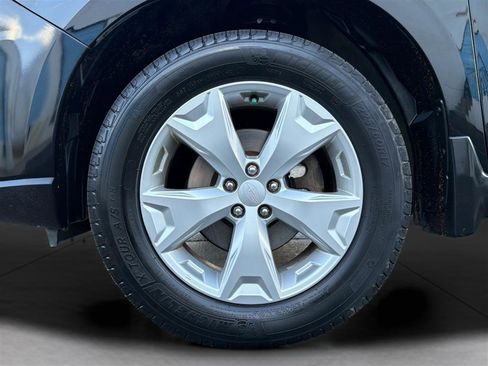 Used 2014 Subaru Forester 2.5i Premium w/ Popular Package #1 AWD/4WD image 28
