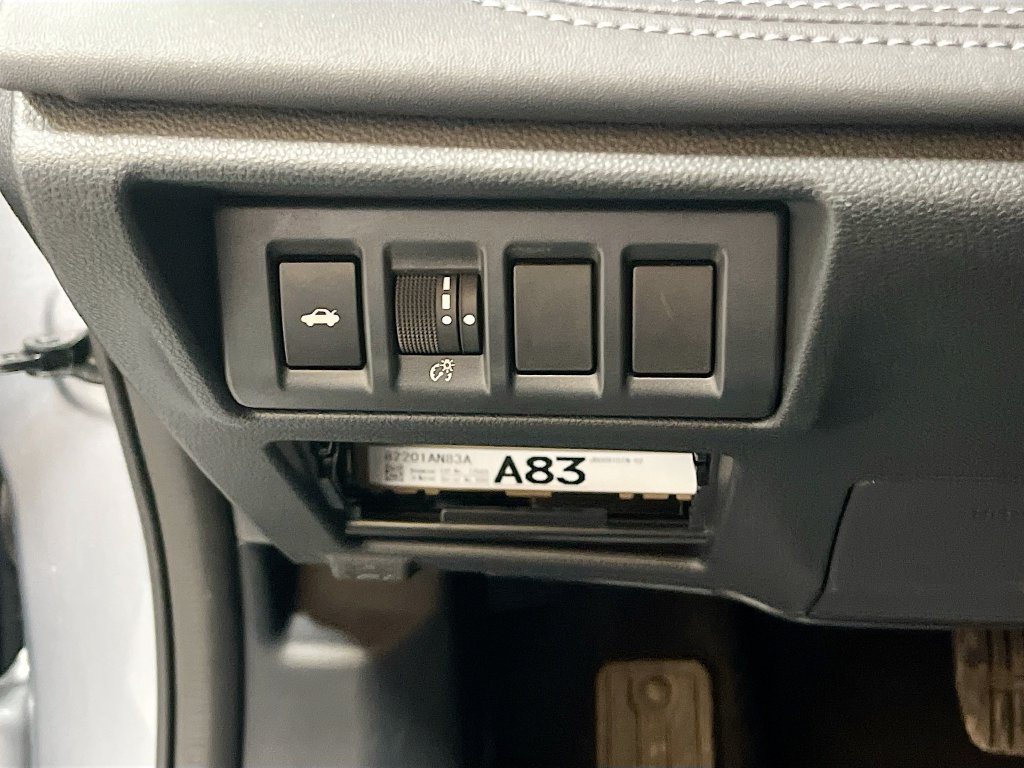Used 2025 Subaru Legacy Limited AWD/4WD image 10