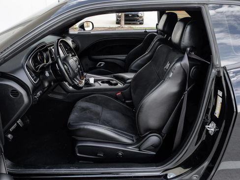 Used 2022 Dodge Challenger R/T Scat Pack w/ Plus Package RWD image 20