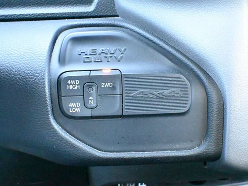Used 2024 RAM 2500 Big Horn AWD/4WD image 16