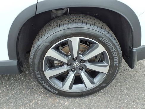 Certified 2024 Honda Pilot Touring image 14