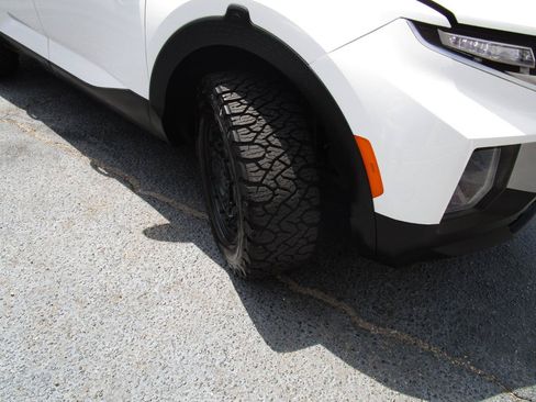 Used 2024 Hyundai Santa Cruz SEL w/ Activity Package FWD image 34