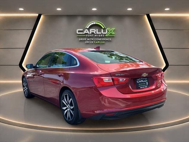 Used 2017 Chevrolet Malibu LT w/ Leather Package FWD image 4