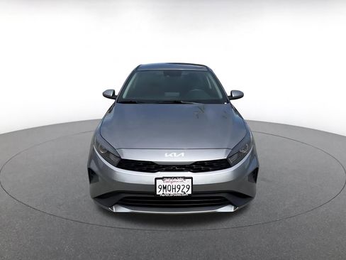 Used 2024 Kia Forte LXS image 4