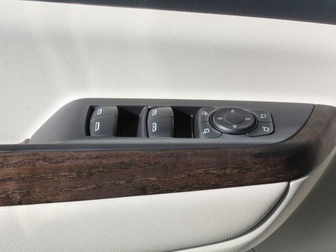 Used 2021 GMC Acadia Denali w/ Denali Technology Package image 45