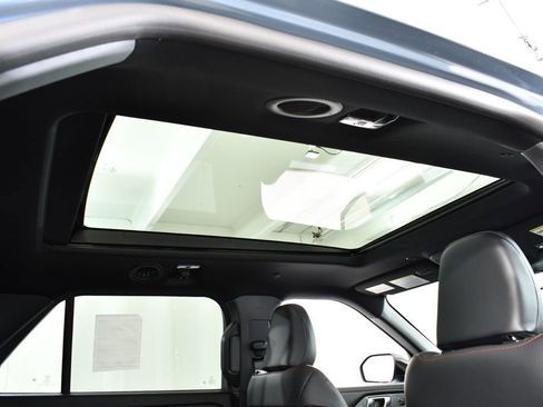 New 2026 Ford Explorer ST-Line AWD/4WD image 18