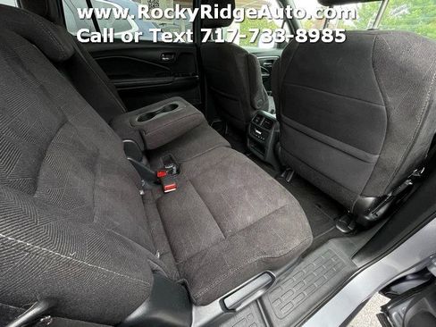 Used 2022 Honda Pilot Sport image 11