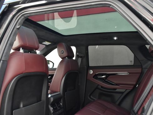 Used 2020 Land Rover Range Rover Evoque SE AWD/4WD image 15