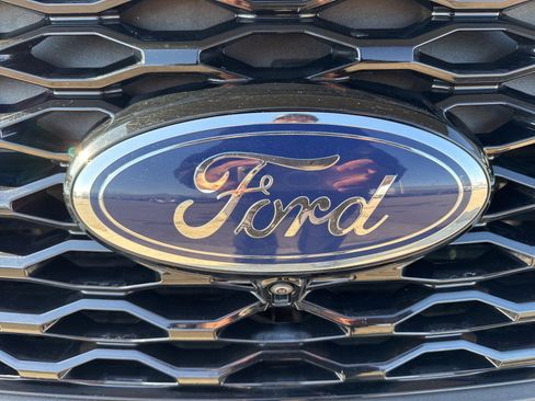 Certified 2020 Ford Explorer ST w/ Premium Technology Package image 13