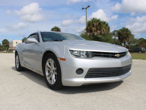 Used 2015 Chevrolet Camaro LS RWD image 17