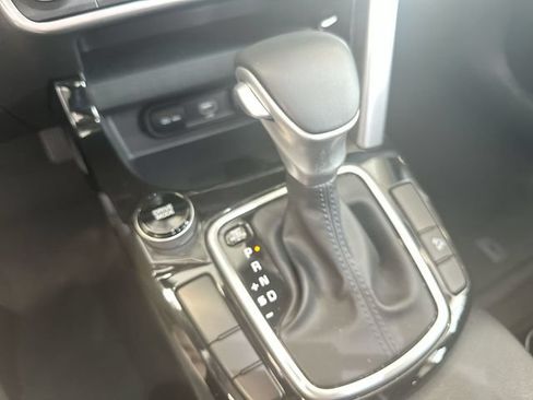 Certified 2023 Kia Seltos S w/ Navigation Package FWD image 23