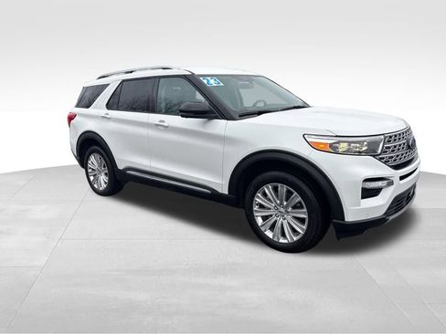 Used 2023 Ford Explorer Limited w/ Equipment Group 301A image 7