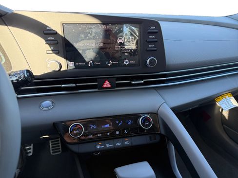 New 2025 Hyundai Elantra Sport image 12