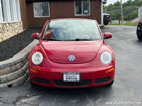 Used 2006 Volkswagen Beetle Convertible w/ Package 1 FWD image 10