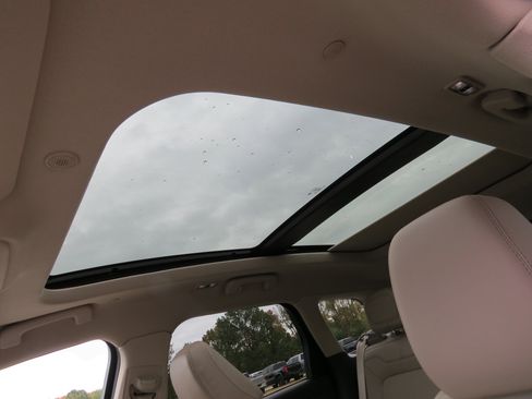 Used 2022 Lincoln Corsair Reserve w/ Elements Package image 20