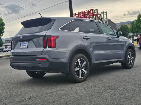 Used 2021 Kia Sorento LX AWD/4WD image 7