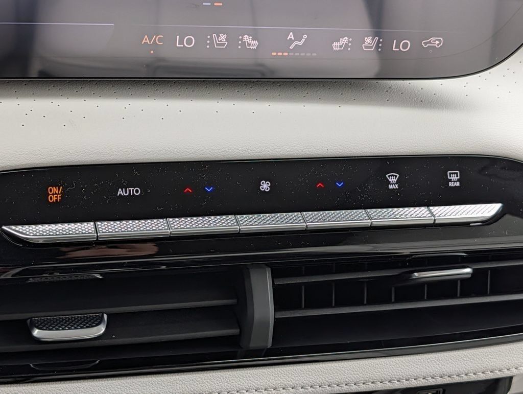 New 2026 Buick Enclave Avenir w/ Super Cruise Package AWD/4WD image 52