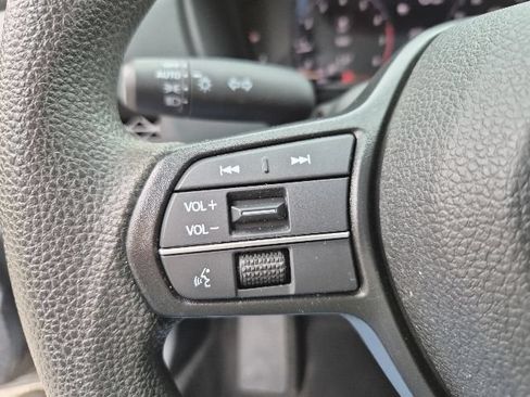 Used 2023 Honda Accord EX image 25