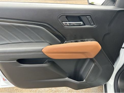 New 2026 GMC Canyon AT4 AWD/4WD image 5
