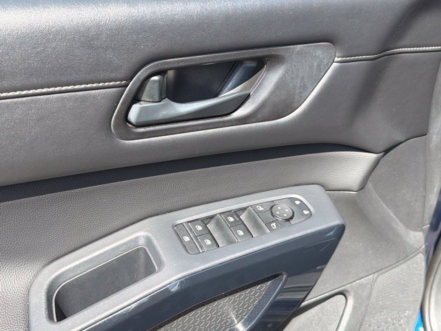 Used 2025 Nissan Pathfinder SV AWD/4WD image 20