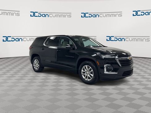 Used 2023 Chevrolet Traverse LS w/ Safety Package image 2