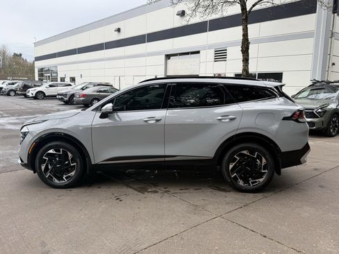 Certified 2024 Kia Sportage SX image 8