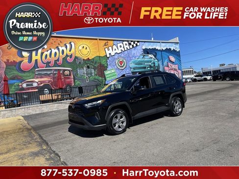 Used 2024 Toyota RAV4 XLE AWD/4WD image 1