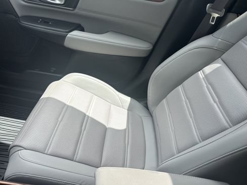 Used 2022 Honda CR-V Touring image 24