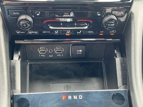 Certified 2023 Jeep Grand Cherokee Altitude image 29