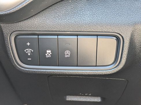 Used 2024 Kia Soul LX w/ Option Group 015 FWD image 17
