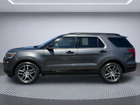 Used 2018 Ford Explorer Sport w/ Equipment Group 401A AWD/4WD image 3