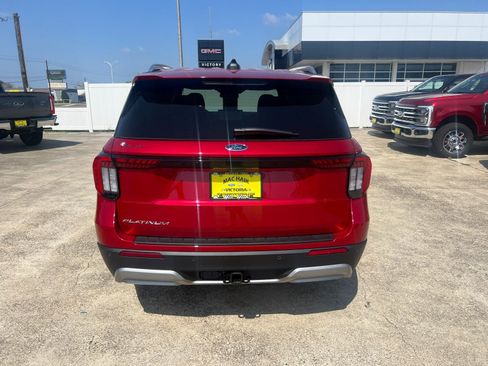 New 2026 Ford Explorer Platinum RWD image 4
