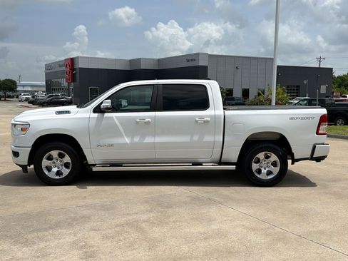 Used 2021 RAM 1500 Big Horn AWD/4WD image 2