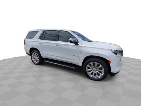 Used 2023 Chevrolet Tahoe Premier w/ Premium Package 2 AWD/4WD image 3