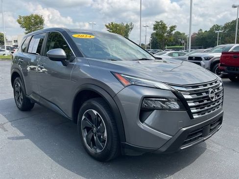 Used 2024 Nissan Rogue SV FWD image 5