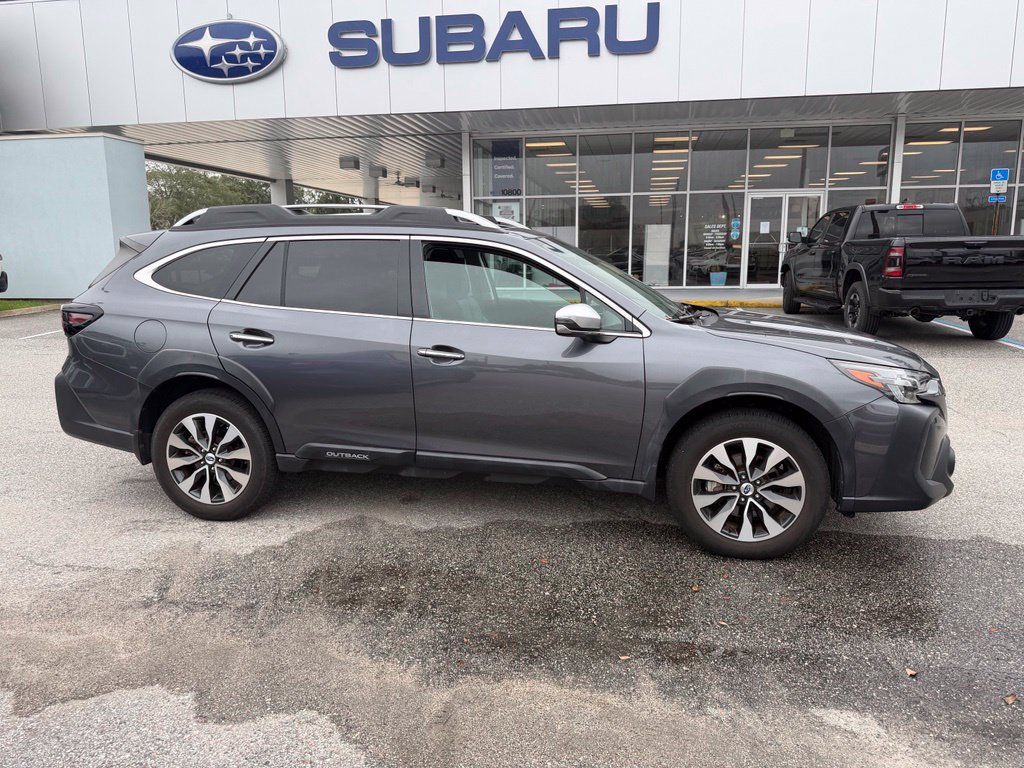 Used 2024 Subaru Outback Touring XT AWD/4WD image 2