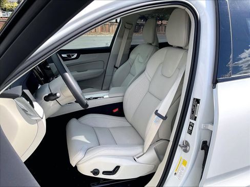 New 2026 Volvo XC60 T8 Ultra w/ Protection Package Premier image 11