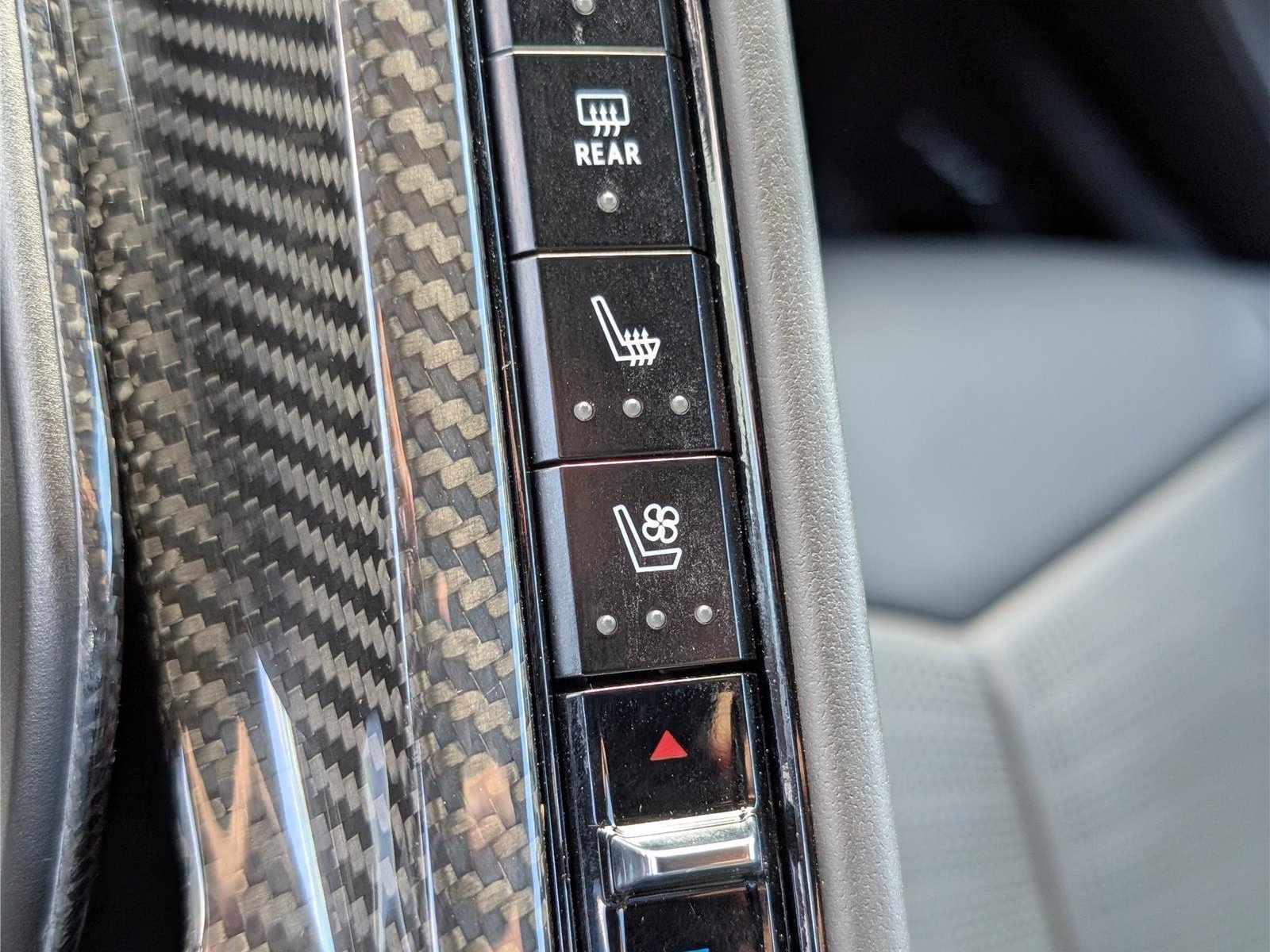 Used 2024 Chevrolet Corvette E-Ray AWD/4WD image 27