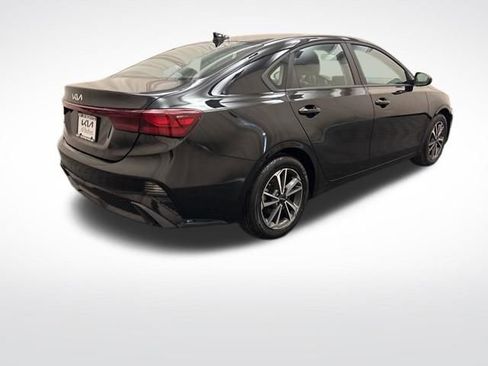 Certified 2023 Kia Forte LXS image 5