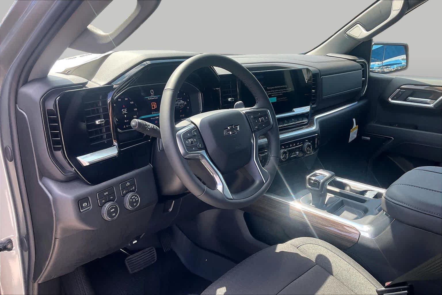 New 2026 Chevrolet Silverado 1500 RST w/ Texas Edition Plus AWD/4WD image 8