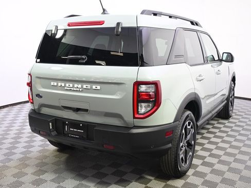 Used 2023 Ford Bronco Sport Outer Banks w/ Tech Package AWD/4WD image 6