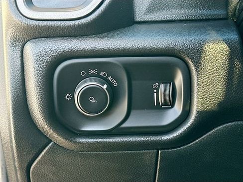 Used 2022 RAM 2500 Tradesman image 11