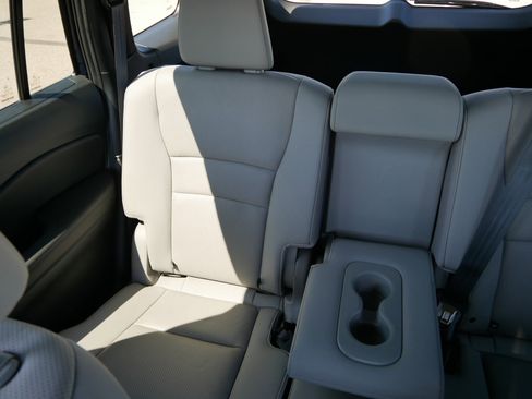 Used 2023 Honda Passport EX-L image 12