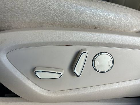 Used 2022 Lincoln Nautilus FWD w/ Premium Package image 23