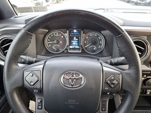 Used 2023 Toyota Tacoma TRD Off-Road image 20